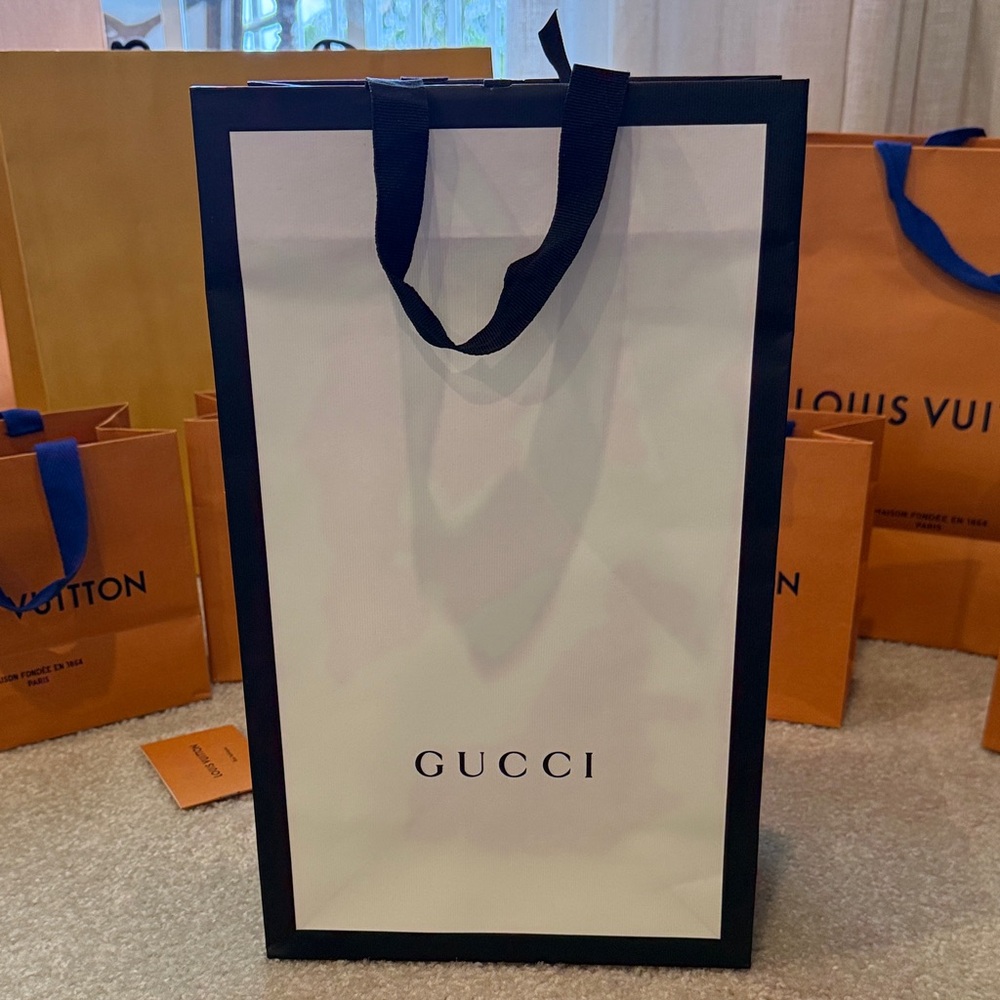 Gucci shopping bag 100% authentic